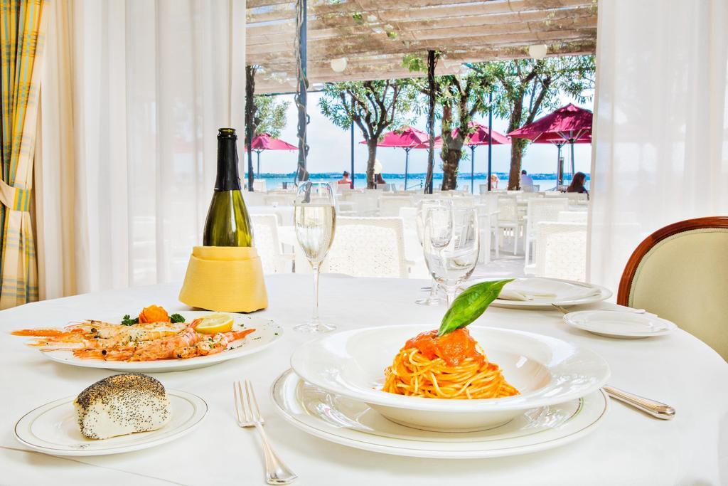 Hotel Sirmione Terme Exterior photo
